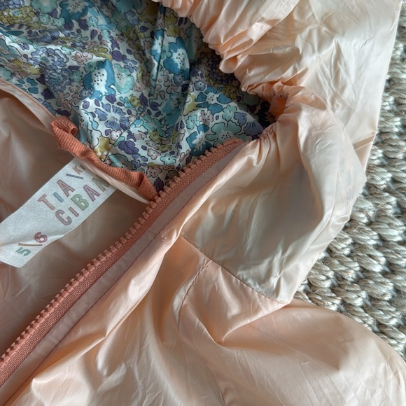 Tia Cibani Coral Pink Windbreaker Jacket with matching bag size 5/6 year - Picture 5 of 8